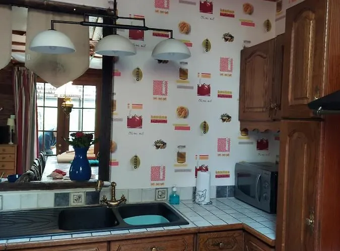 Des Pins D'autriche Chalet Comblain-Fairon