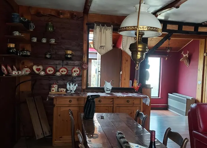 Des Pins D'autriche Dağ evi Comblain-Fairon